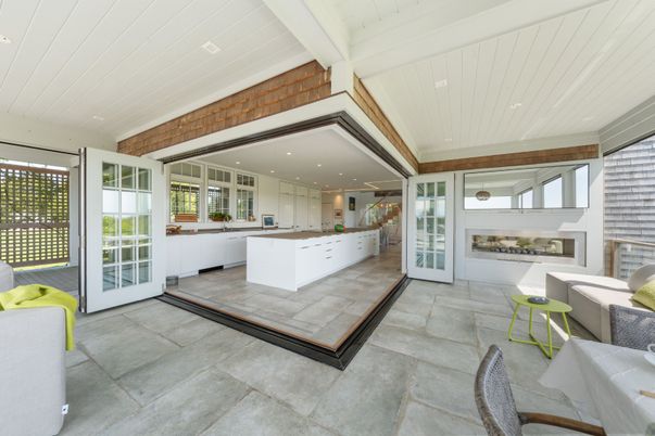 Fireplace, Interior, Kitchen, Recessed Lighting