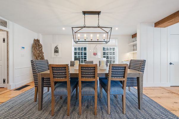 Chandelier, Dining room, Interior, Pendant Lights, Recessed Lighting, Wood Texture Flooring