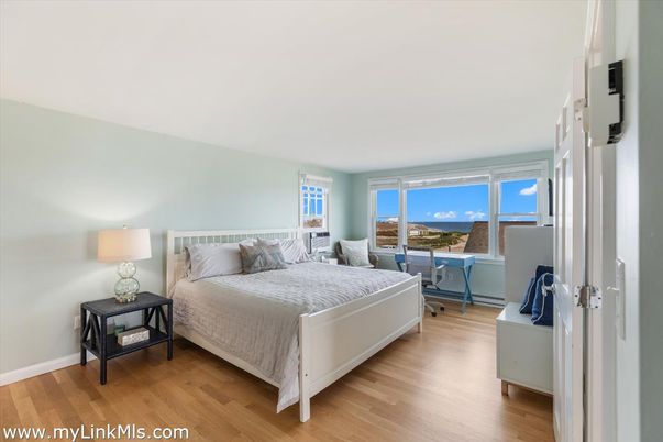 Bedroom, Interior, Water, Wood Texture Flooring