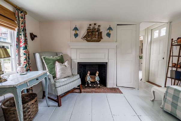 Fireplace, Interior