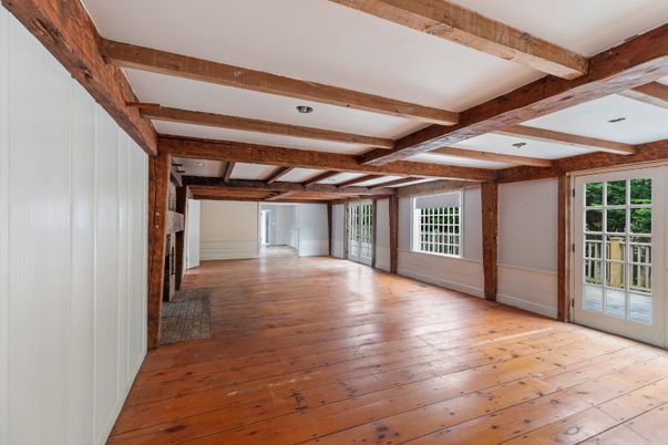 Empty room, Interior, Recessed Lighting, Wooden Beams, Wood Texture Flooring