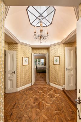 Chandelier, Interior, Wood Texture Flooring