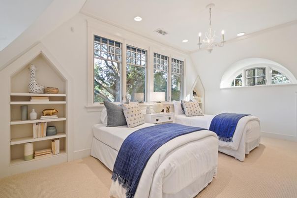 Bedroom, Chandelier, Interior, Recessed Lighting