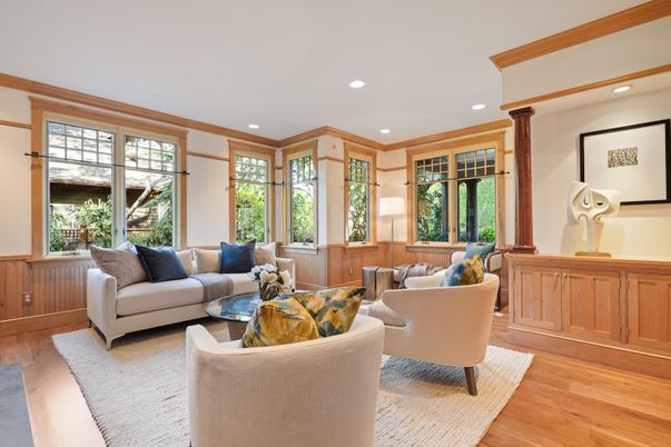 Interior, Living room, Recessed Lighting, Wood Texture Flooring