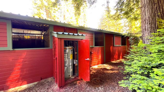 Backyard, Exterior