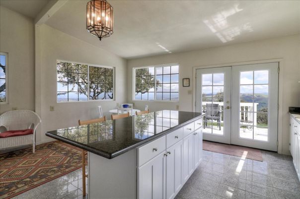 Chandelier, Dining room, Interior, Pendant Lights