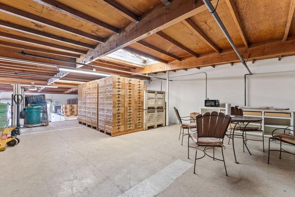 Garage, Interior, Wooden Beams, Wooden Ceilings