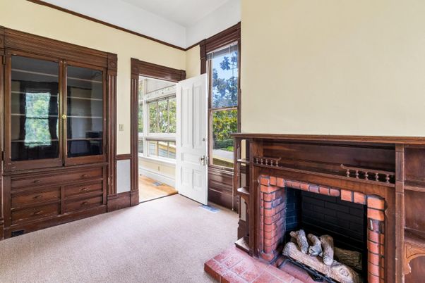Fireplace, Interior