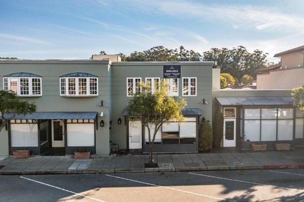 Attached, Exterior, Facade, Modern