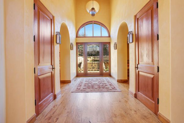 Interior, Pendant Lights, Wood Texture Flooring