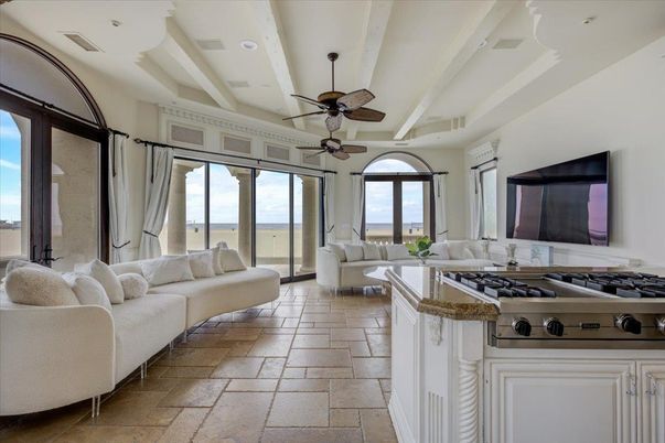 Interior, Kitchen, Living room, Recessed Lighting