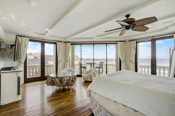 Bedroom, Interior, Recessed Lighting, Water, Wood Texture Flooring
