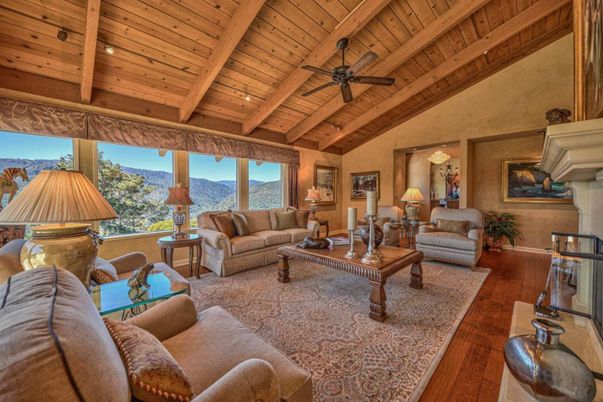 Interior, Living room, Recessed Lighting, Wooden Beams, Wooden Ceilings, Wood Texture Flooring