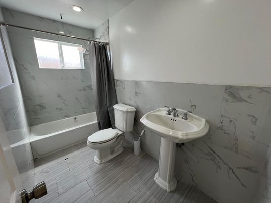 Bathroom, Interior, Marble Walls, Recessed Lighting