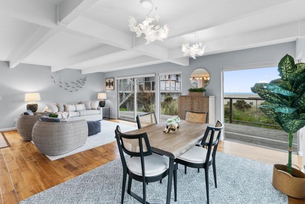 Chandelier, Dining room, Interior, Living room, Wood Texture Flooring