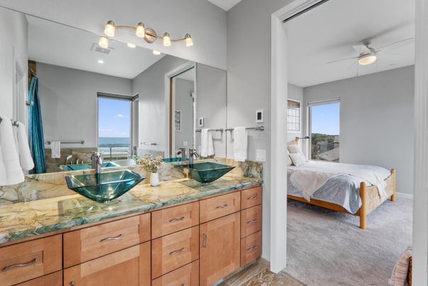 Bathroom, Bedroom, Dual Sink Vanities, Interior, Recessed Lighting, Water