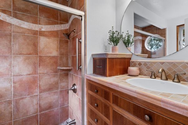 Bathroom, Interior, Tile Countertops
