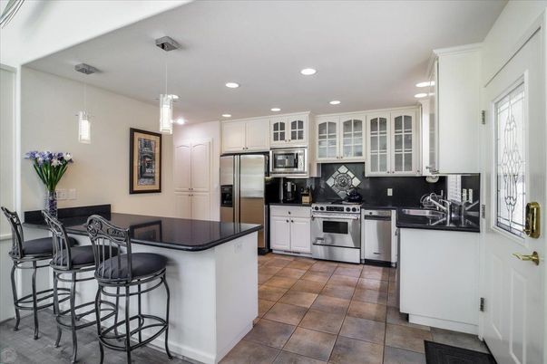 Interior, Kitchen, Pendant Lights, Recessed Lighting, Stainless Steel Appliances