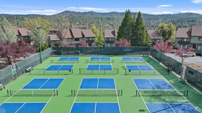 Exterior, Tennis Courts