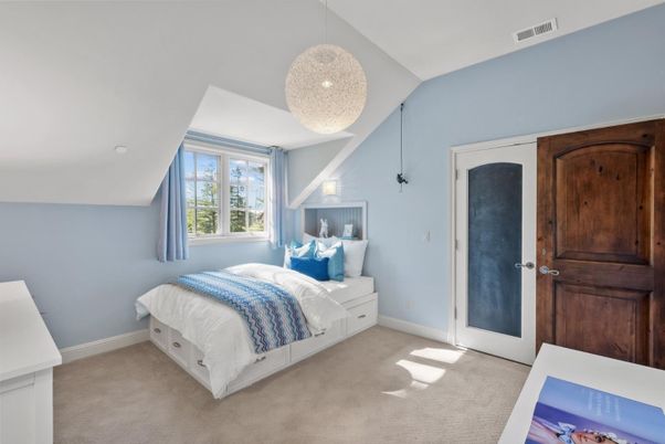 Bedroom, Interior, Pendant Lights