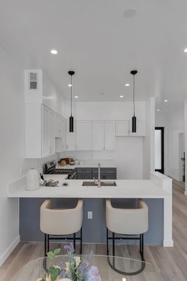 Interior, Kitchen, Pendant Lights, Recessed Lighting, Wood Texture Flooring