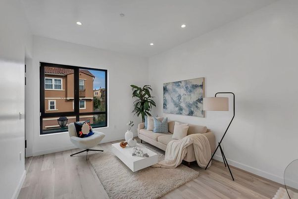 Interior, Living room, Recessed Lighting, Wood Texture Flooring