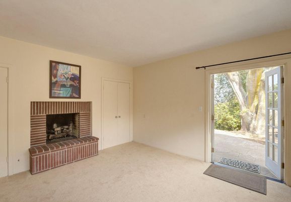 Empty room, Fireplace, Interior
