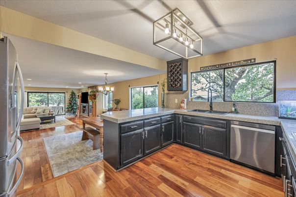 Chandelier, Dining room, Interior, Kitchen, Living room, Recessed Lighting, Wood Texture Flooring