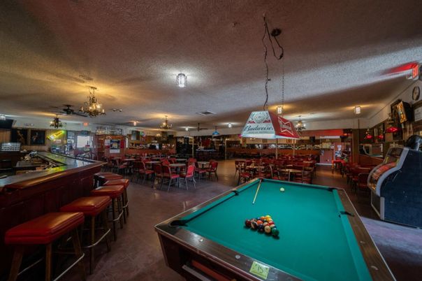 Billiard Table, Chandelier, Dining room, Game Room, Interior, Pendant Lights