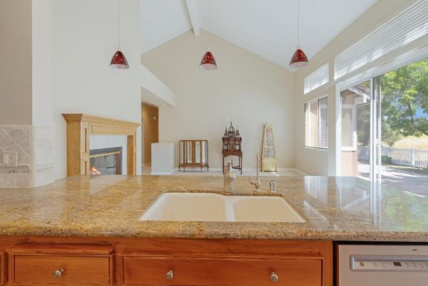 Fireplace, Interior, Pendant Lights