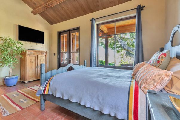 Bedroom, Interior, Wooden Beams, Wooden Ceilings