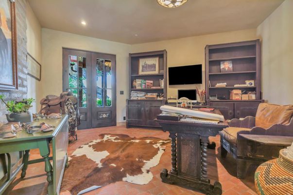 Interior, Piano, Recessed Lighting