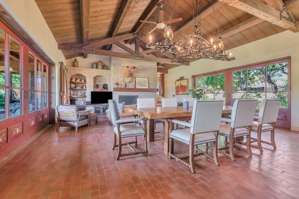 Chandelier, Dining room, Fireplace, Interior, Wooden Beams, Wooden Ceilings