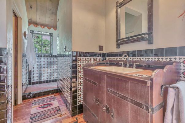 Bathroom, Interior, Tile Countertops