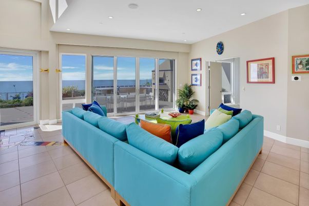 Interior, Living room, Recessed Lighting, Water