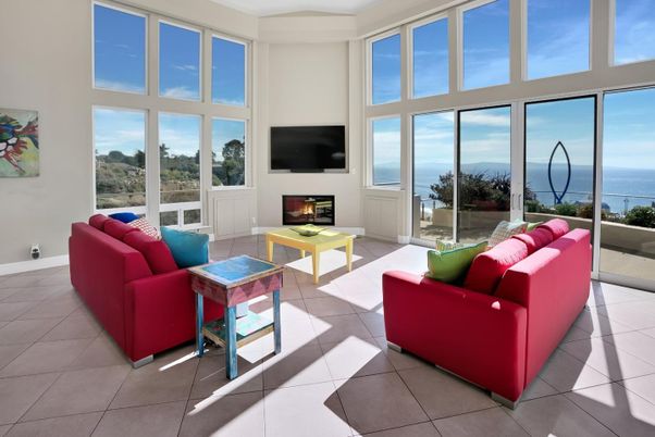 Fireplace, Interior, Living room, Water