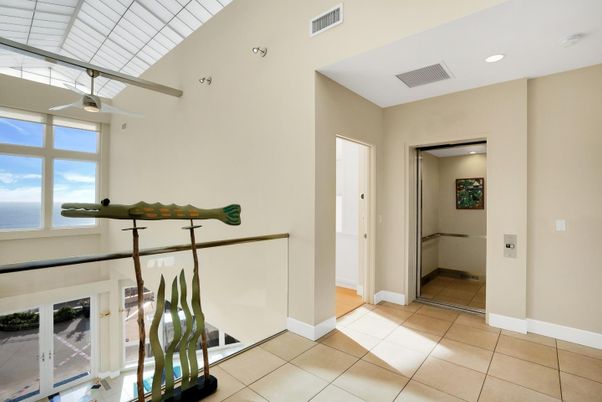 Interior, Recessed Lighting, Water