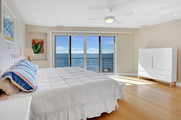 Bedroom, Interior, Recessed Lighting, Water, Wood Texture Flooring