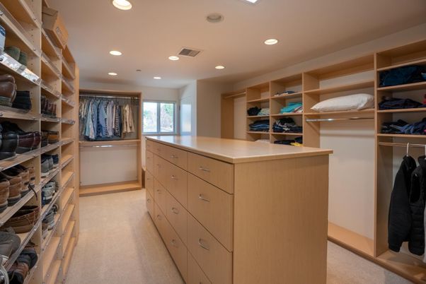 Interior, Recessed Lighting, Walk-in Closets