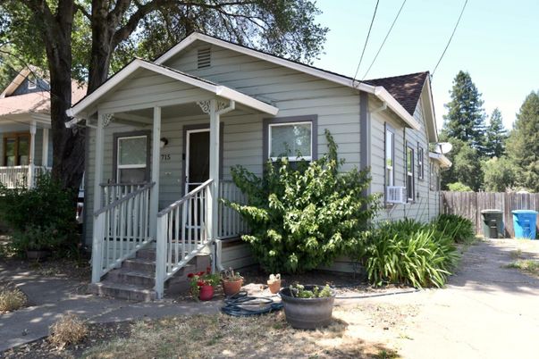 Exterior, Facade, American Craftsman