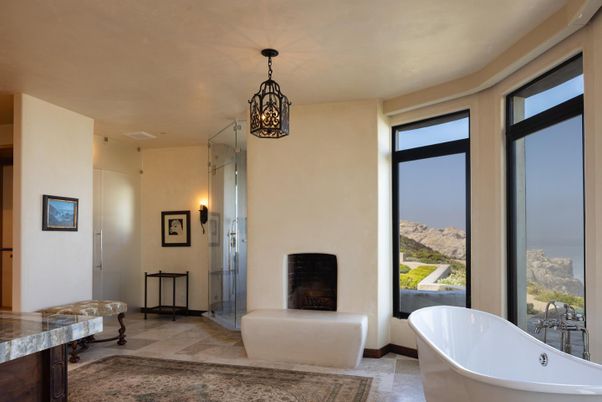 Bathroom, Fireplace, Free Standing Baths, Interior, Pendant Lights