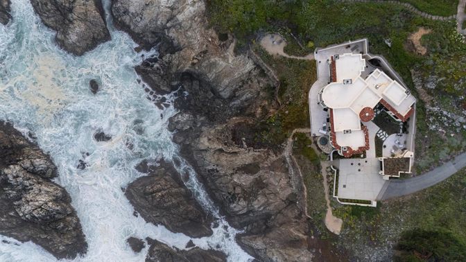 Exterior, Drone