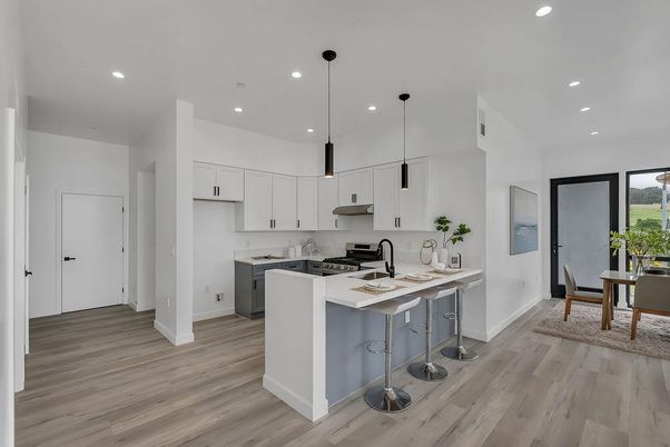 Dining room, Interior, Kitchen, Pendant Lights, Recessed Lighting, Wood Texture Flooring