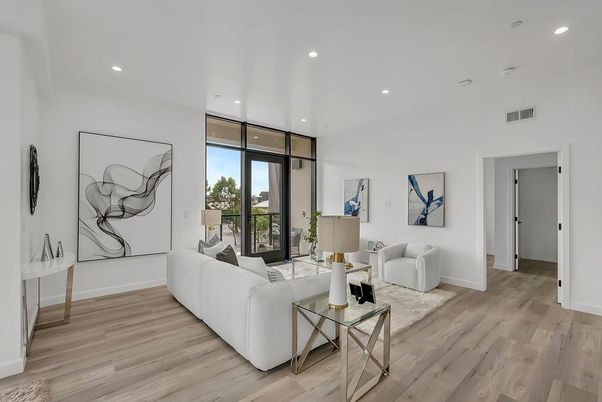 Interior, Living room, Recessed Lighting, Wood Texture Flooring