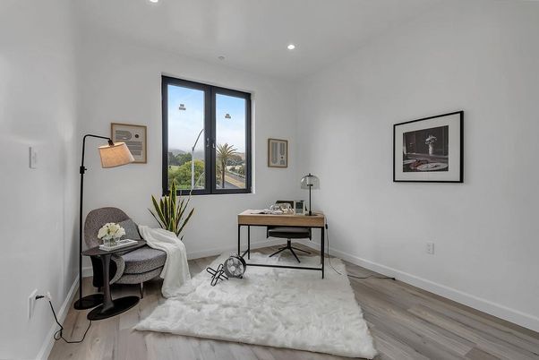 Home Office, Interior, Recessed Lighting, Wood Texture Flooring