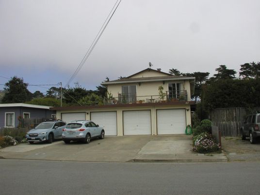 Attached, Exterior, Facade, Modern