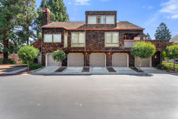 Attached, Exterior, Facade, Brick Facade, Modern