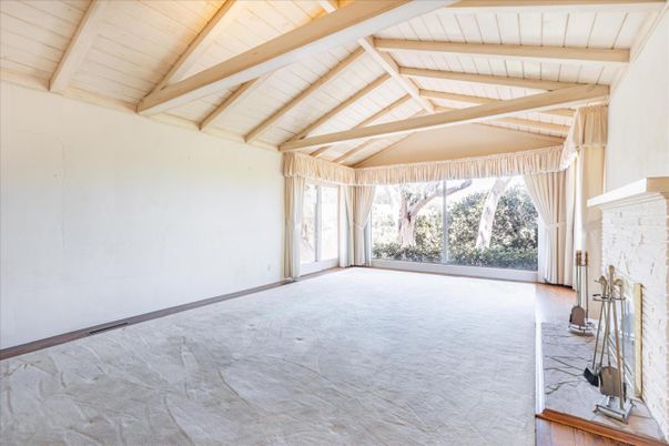 Empty room, Fireplace, Interior, Wooden Beams