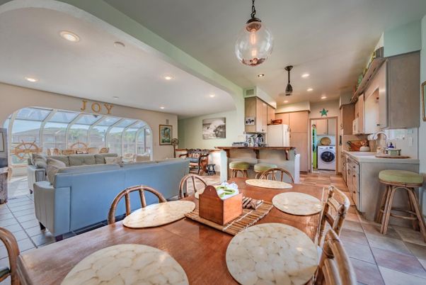 Dining room, Interior, Kitchen, Living room, Pendant Lights, Recessed Lighting, Washer