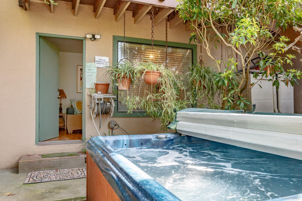Exterior, Hot Tub